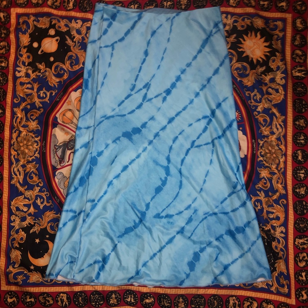 blue tie dye soft king skirt 🦋